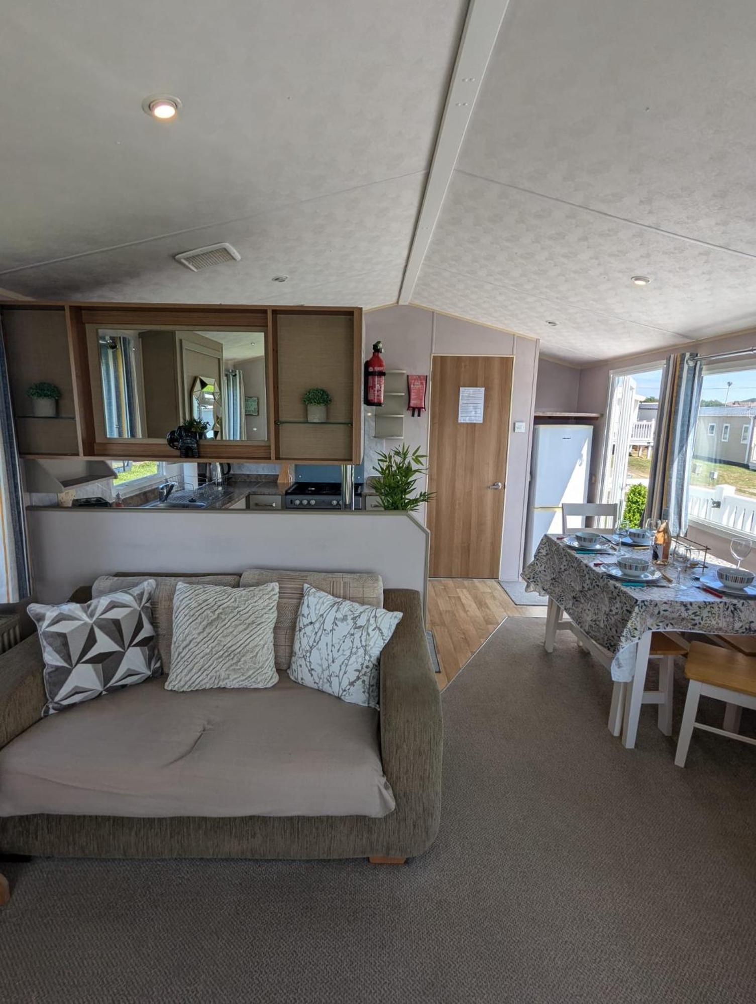 Lovely Family Dog Friendly Caravan On Littlesea Holiday Park Weymouth Haven Wyke Regis المظهر الخارجي الصورة